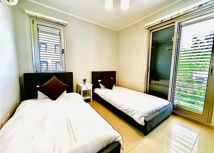 Nuna 102 Apartment *